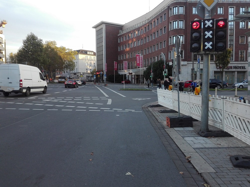 Baustellenchaos am Wall, nahe dem Dortmunder U, Einbiegung Rheinische Straße. 